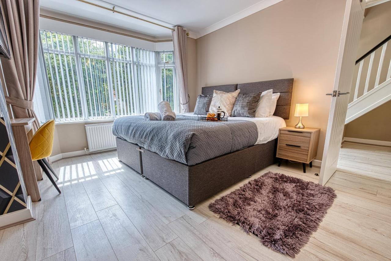 Elegant 5 Bed House - Sleeps 9, Central Solihull, Nec, Jlr, Hs2, Resorts World, Airport Business And Leisure Stays, Dış mekan fotoğraf