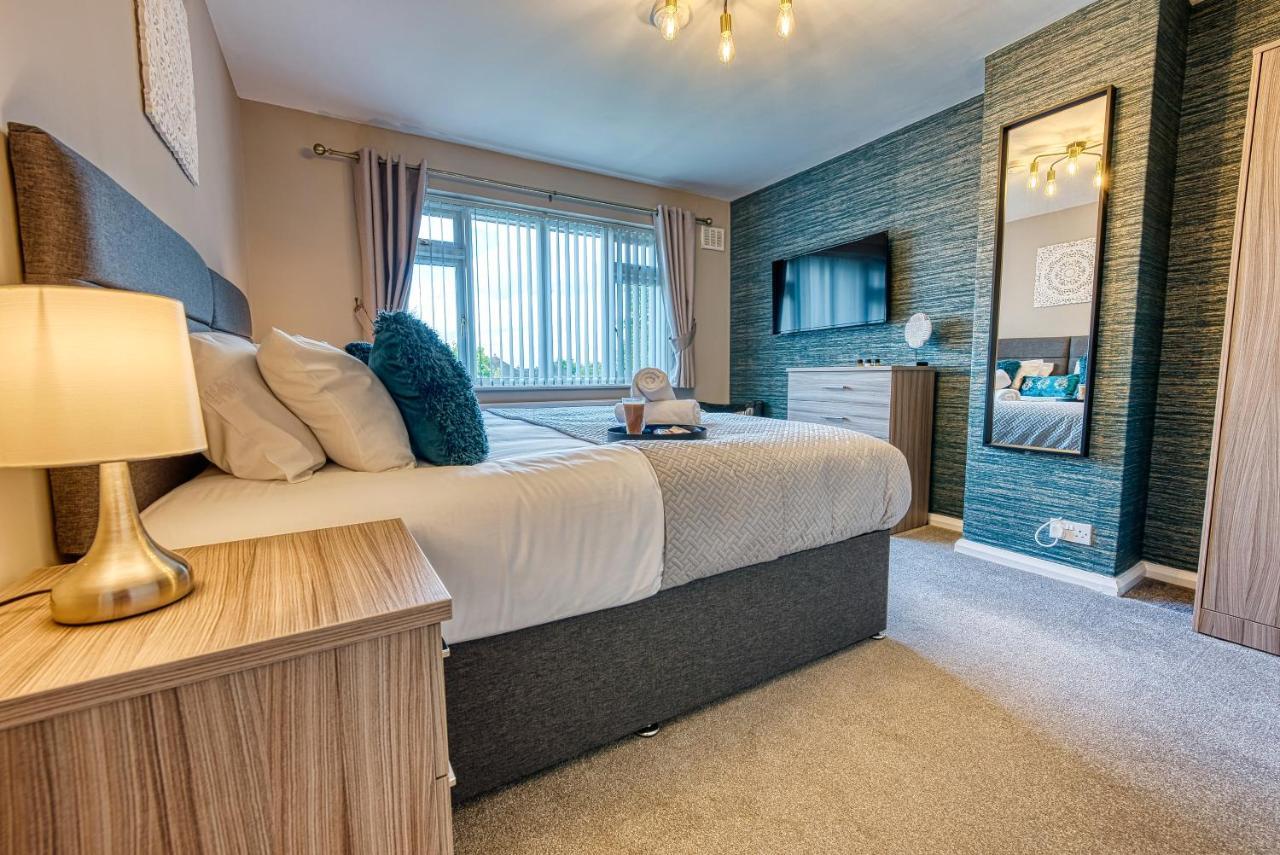 Elegant 5 Bed House - Sleeps 9, Central Solihull, Nec, Jlr, Hs2, Resorts World, Airport Business And Leisure Stays, Dış mekan fotoğraf